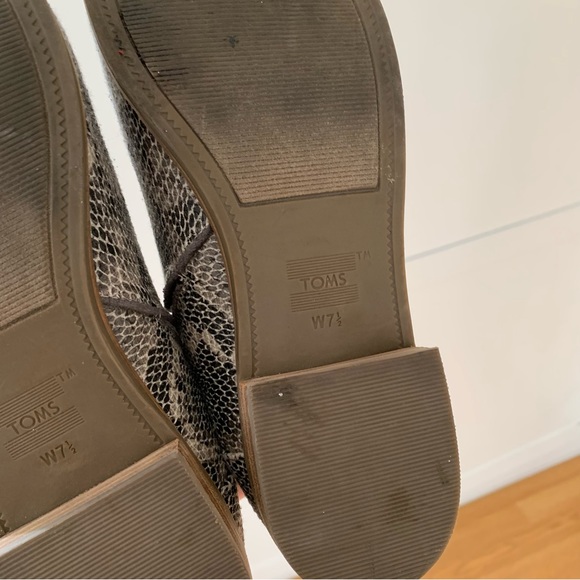 Toms Snake Print Shaye Ankle Booties - Picture 2 of 8